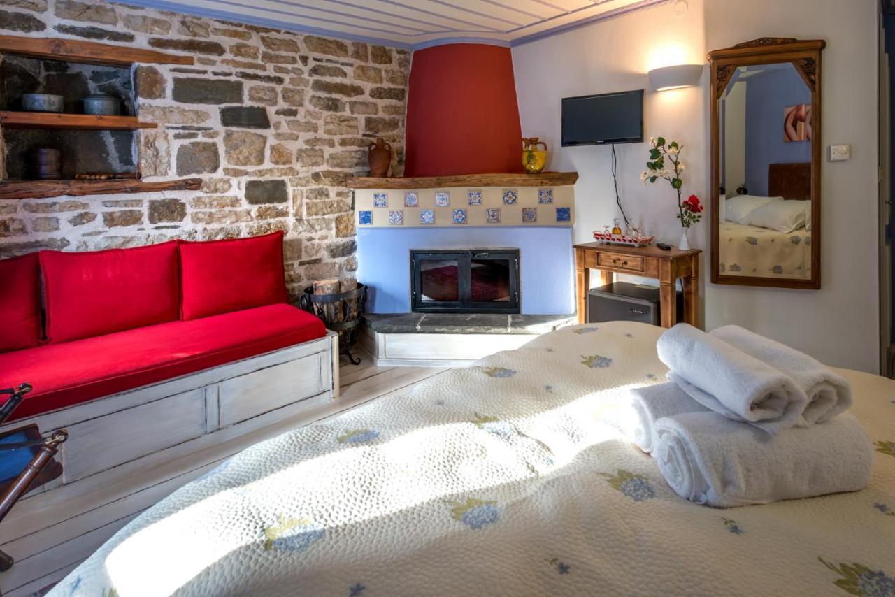 Archontiko Dilofo Hotel Kültér fotó